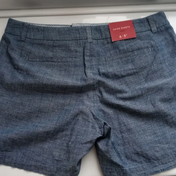 Shorts - Picture 2 of 2